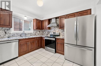 MAIN - 402 KINGSTON ROAD Toronto (East End-Danforth) Ontario photo 17