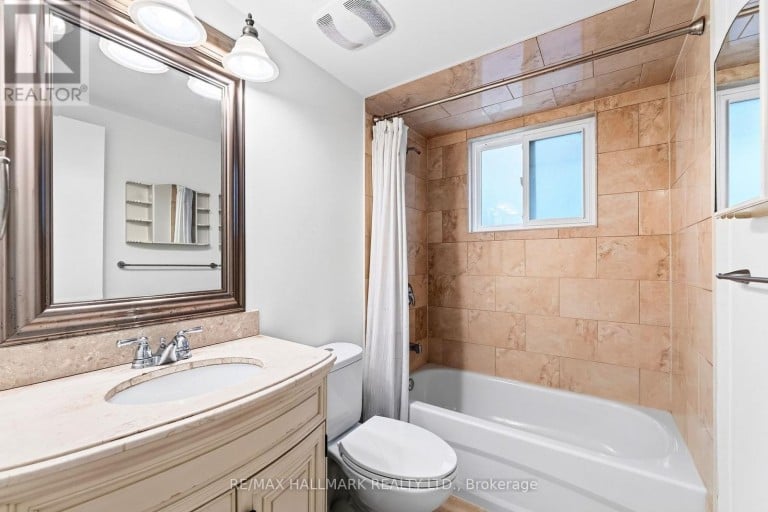 MAIN - 402 KINGSTON ROAD, Toronto (East End-Danforth), Ontario, M4L1T9