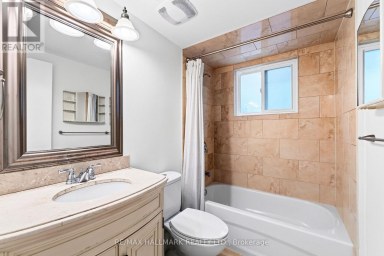 MAIN - 402 KINGSTON ROAD Toronto (East End-Danforth) Ontario photo 19