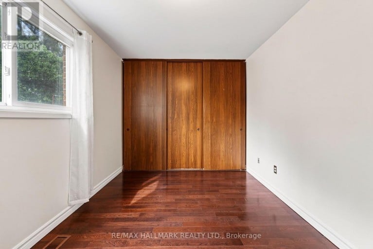 MAIN - 402 KINGSTON ROAD, Toronto (East End-Danforth), Ontario, M4L1T9