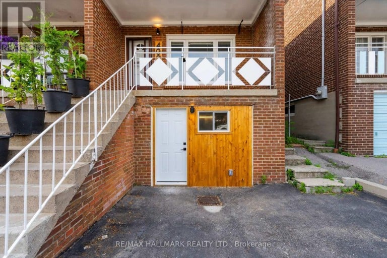 MAIN - 402 KINGSTON ROAD, Toronto (East End-Danforth), Ontario, M4L1T9