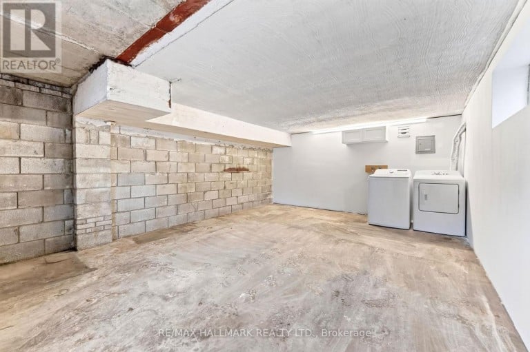 MAIN - 402 KINGSTON ROAD, Toronto (East End-Danforth), Ontario, M4L1T9