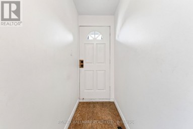 MAIN - 402 KINGSTON ROAD Toronto (East End-Danforth) Ontario photo 7