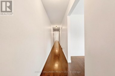 MAIN - 402 KINGSTON ROAD Toronto (East End-Danforth) Ontario photo 8
