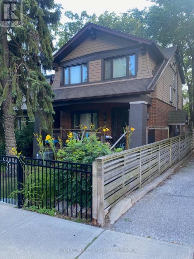 372 VICTORIA PARK AVENUE, Toronto (The Beaches), Ontario, M4E3S8