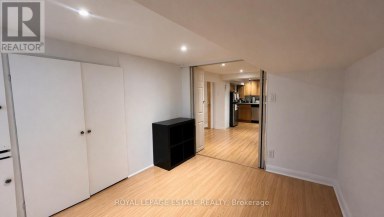 372 VICTORIA PARK AVENUE Toronto (The Beaches) Ontario photo 13