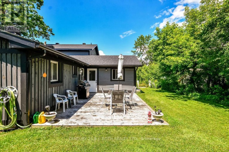 12 PATRICIA DRIVE, Ramara (Atherley), Ontario, L3V6N1