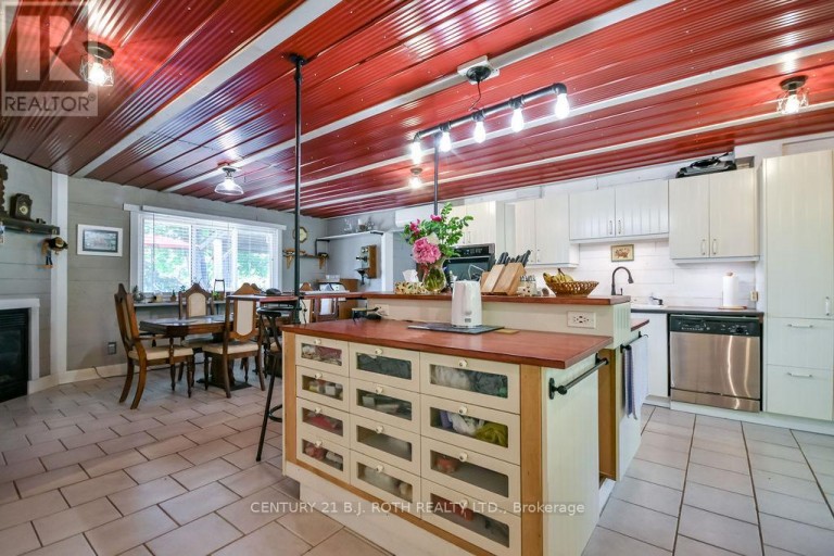 12 PATRICIA DRIVE, Ramara (Atherley), Ontario, L3V6N1