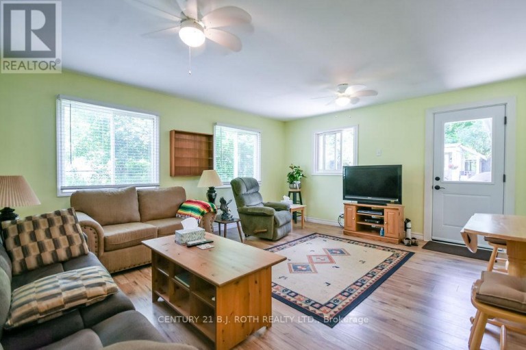 12 PATRICIA DRIVE, Ramara (Atherley), Ontario, L3V6N1