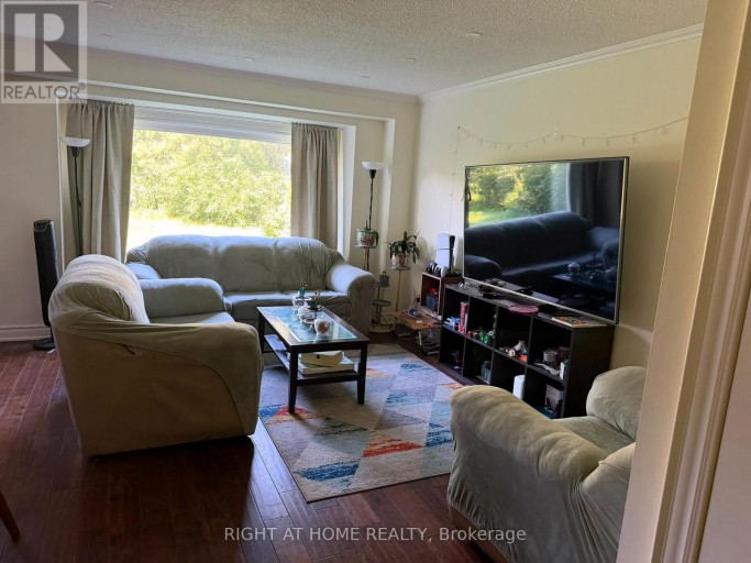 18 GOODFELLOW STREET, Whitby (Lynde Creek), Ontario, L1P1C4