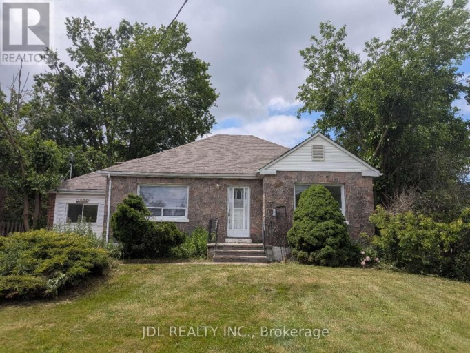 7900 YONGE STREET, Innisfil (Stroud), Ontario, L9S1A8