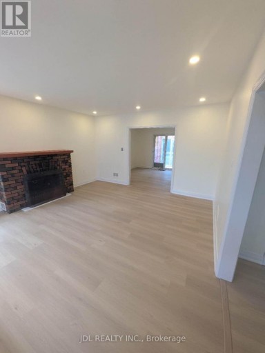 7900 YONGE STREET, Innisfil (Stroud), Ontario, L9S1A8