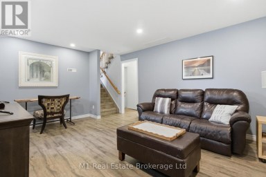 114 ANGELICA STREET Centre Wellington (Fergus) Ontario photo 26