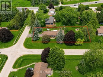 114 ANGELICA STREET Centre Wellington (Fergus) Ontario photo 3