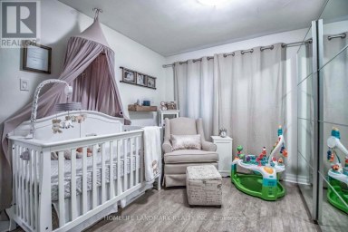 MAIN - 66 QUEENSBURY AVENUE Toronto (Birchcliffe-Cliffside) Ontario photo 11