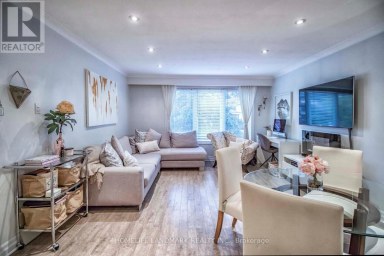 MAIN - 66 QUEENSBURY AVENUE Toronto (Birchcliffe-Cliffside) Ontario photo 4