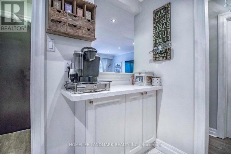 MAIN - 66 QUEENSBURY AVENUE, Toronto (Birchcliffe-Cliffside), Ontario, M1N2X7