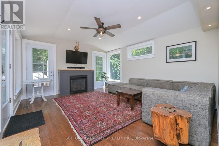 14427 CREDITVIEW ROAD, Caledon (Cheltenham), Ontario, L7C1N3