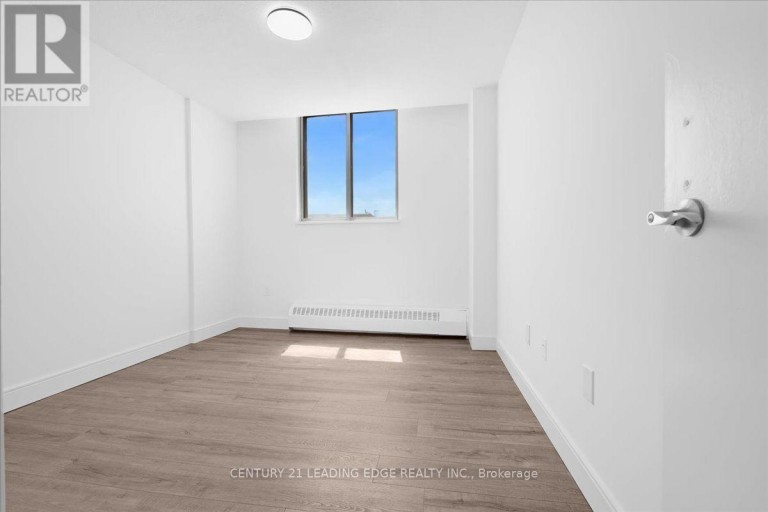 1208 - 200 LOTHERTON PATHWAY, Toronto (Yorkdale-Glen Park), Ontario, M6B2G9