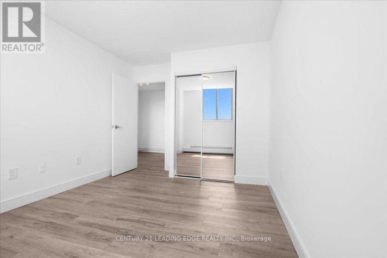1208 - 200 LOTHERTON PATHWAY, Toronto (Yorkdale-Glen Park), Ontario, M6B2G9