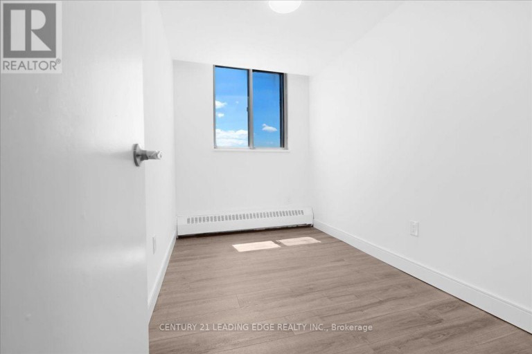 1208 - 200 LOTHERTON PATHWAY, Toronto (Yorkdale-Glen Park), Ontario, M6B2G9
