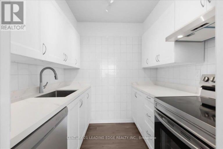 1208 - 200 LOTHERTON PATHWAY, Toronto (Yorkdale-Glen Park), Ontario, M6B2G9