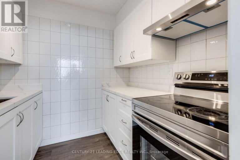 1208 - 200 LOTHERTON PATHWAY, Toronto (Yorkdale-Glen Park), Ontario, M6B2G9