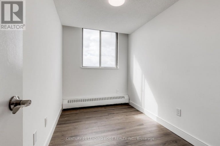 1208 - 200 LOTHERTON PATHWAY, Toronto (Yorkdale-Glen Park), Ontario, M6B2G9
