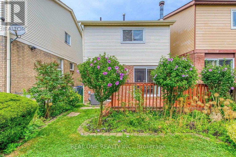 741 QUEENSBRIDGE DRIVE, Mississauga (Creditview), Ontario, L5C3T3
