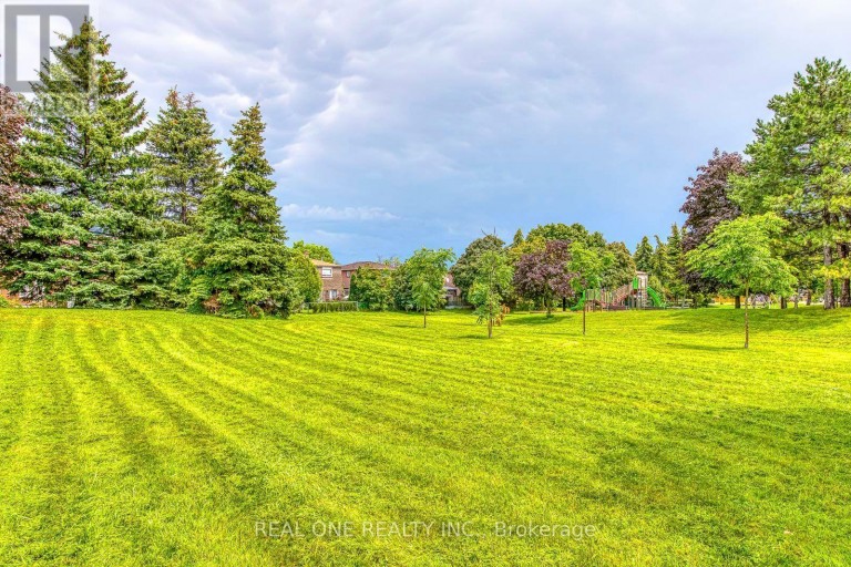 741 QUEENSBRIDGE DRIVE, Mississauga (Creditview), Ontario, L5C3T3