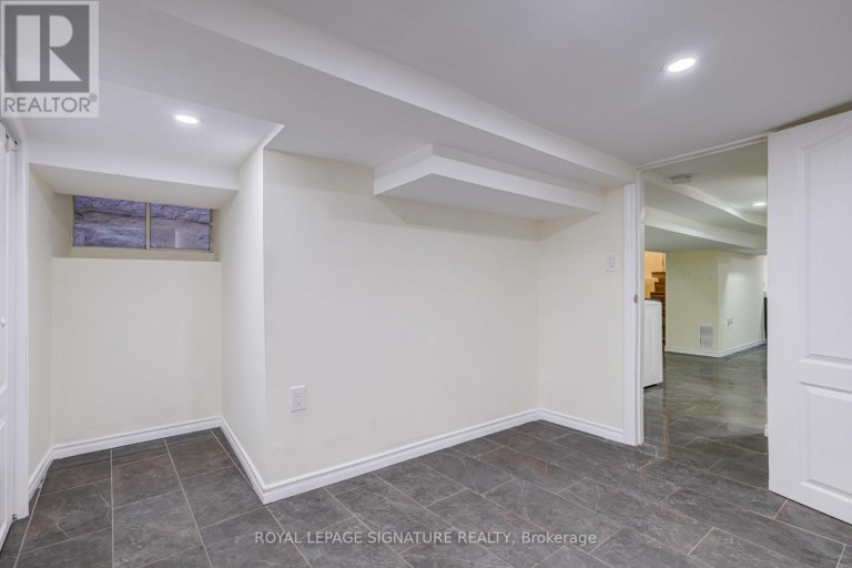 BSMT - 212 WELLINGTON STREET N, Hamilton (Landsdale), Ontario, L8L5A5