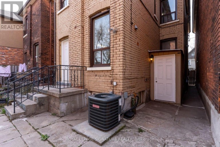 BSMT - 212 WELLINGTON STREET N, Hamilton (Landsdale), Ontario, L8L5A5