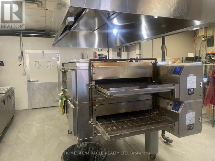 3 - 1060 ONTARIO STREET, Stratford, Ontario, N5A6Z3