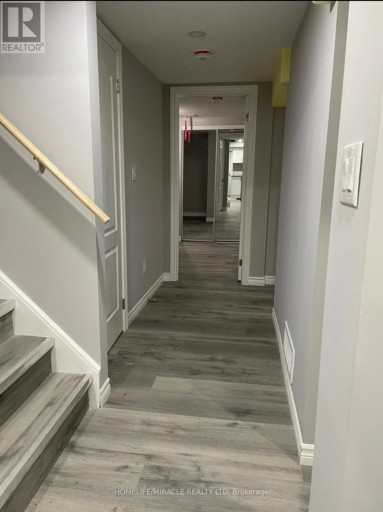 LOWER - 23 JAY COURT, Kitchener, Ontario, N2E1P7