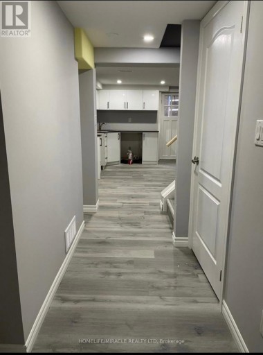 LOWER - 23 JAY COURT, Kitchener, Ontario, N2E1P7