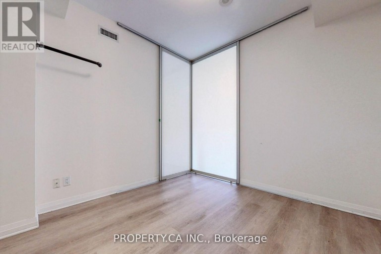 710 - 8 MERCER STREET, Toronto (Waterfront Communities), Ontario, M5V0C4