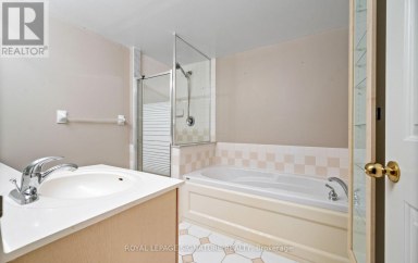 102 - 101 SUBWAY CRESCENT Toronto (Islington-City Centre West) Ontario photo 15