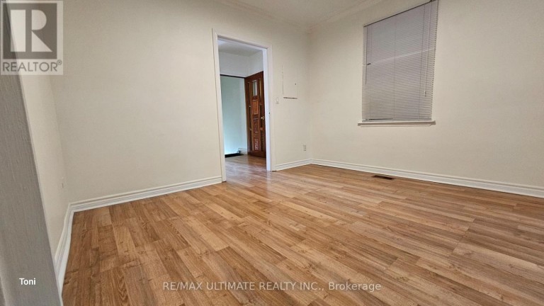 2ND FLOOR - 568 ROGERS AVENUE, Toronto (Keelesdale-Eglinton West), Ontario, M6M1B6