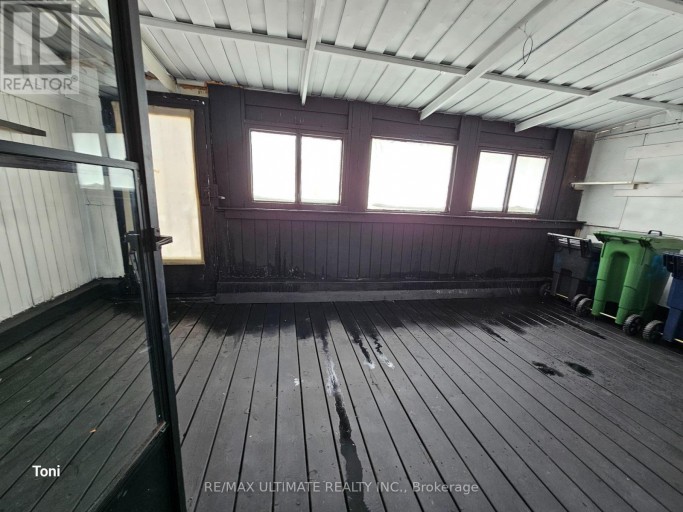 2ND FLOOR - 568 ROGERS AVENUE, Toronto (Keelesdale-Eglinton West), Ontario, M6M1B6