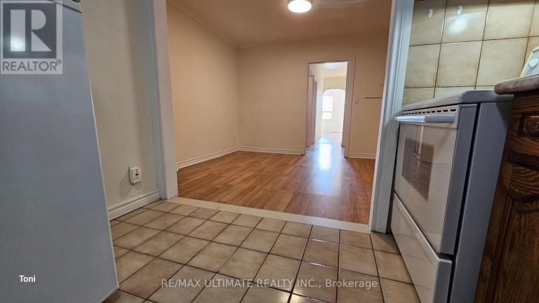 2ND FLOOR - 568 ROGERS AVENUE, Toronto (Keelesdale-Eglinton West), Ontario, M6M1B6