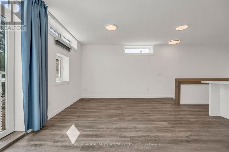 C - 439 WINONA DRIVE, Toronto (Oakwood Village), Ontario, M6C3T4