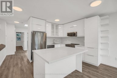C - 439 WINONA DRIVE Toronto (Oakwood Village) Ontario photo 19