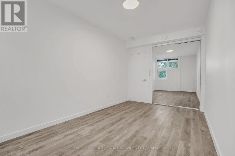 C - 439 WINONA DRIVE, Toronto (Oakwood Village), Ontario, M6C3T4