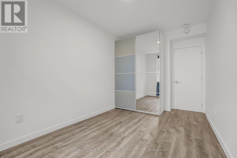 C - 439 WINONA DRIVE, Toronto (Oakwood Village), Ontario, M6C3T4