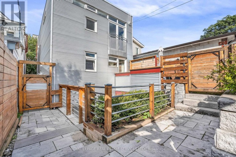 C - 439 WINONA DRIVE, Toronto (Oakwood Village), Ontario, M6C3T4