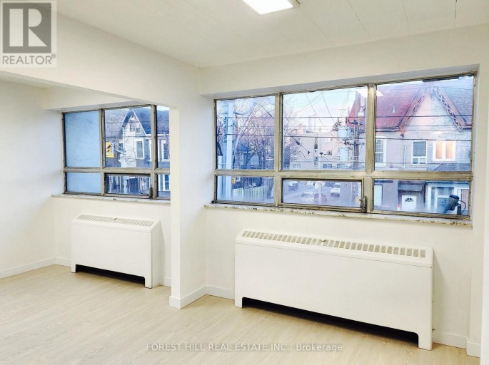 250 - 226 BATHURST STREET, Toronto (Trinity-Bellwoods), Ontario, M5T2R9