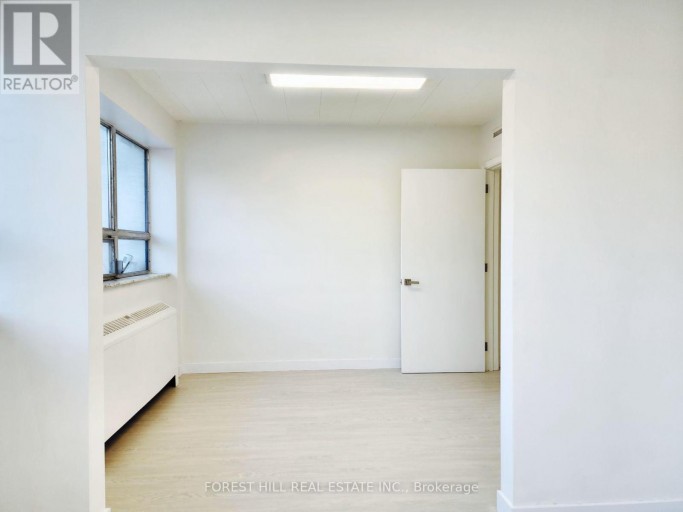 250 - 226 BATHURST STREET, Toronto (Trinity-Bellwoods), Ontario, M5T2R9