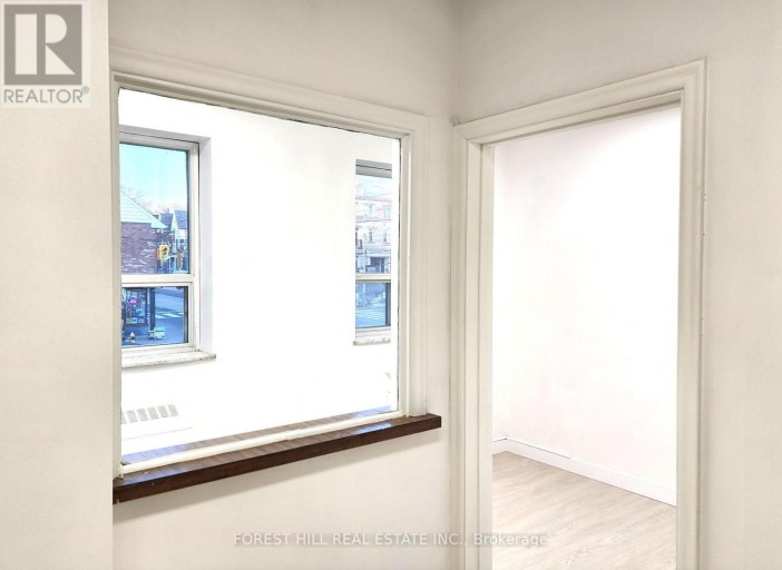 250 - 226 BATHURST STREET, Toronto (Trinity-Bellwoods), Ontario, M5T2R9