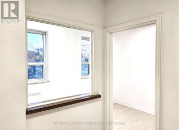 250 - 226 BATHURST STREET Toronto (Trinity-Bellwoods) Ontario photo 4
