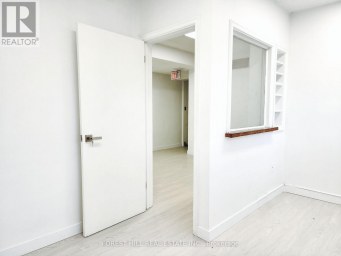 250 - 226 BATHURST STREET Toronto (Trinity-Bellwoods) Ontario photo 6